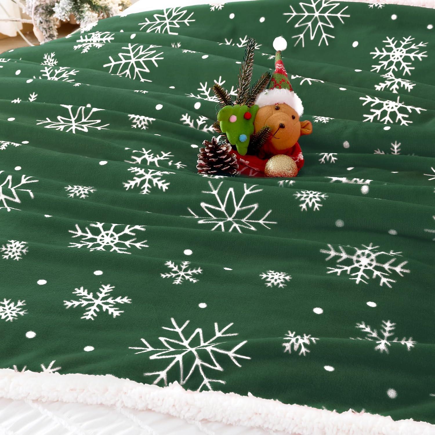 Cozy Christmas Blanket For Couch And Bed