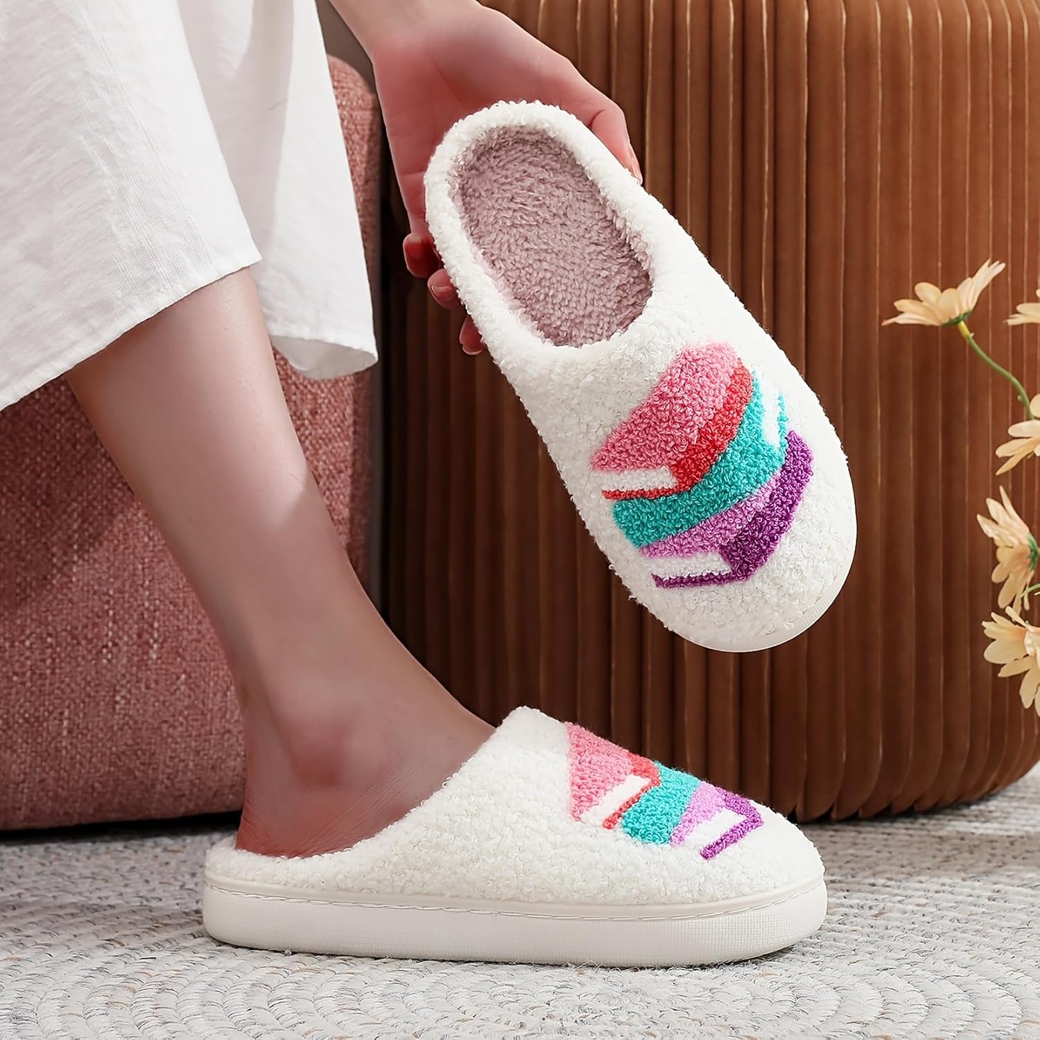 Casual Everyday Wear Plush Indoor Slippers For Men And Women