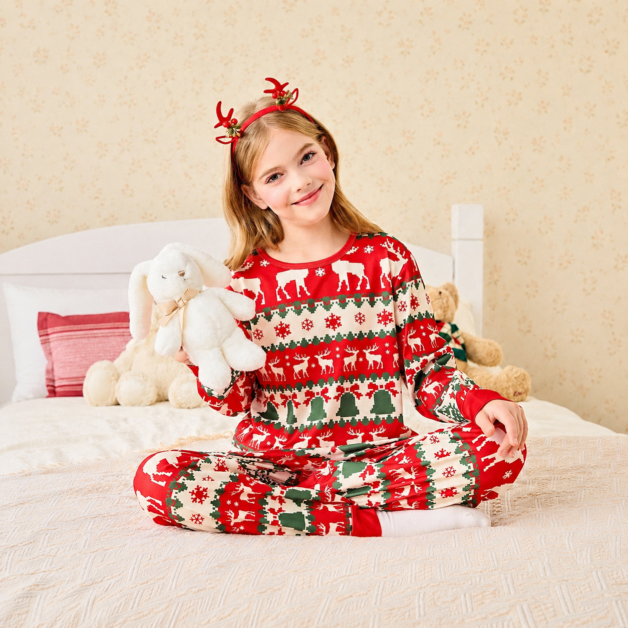 2 Piece Christmas Pajama Set with Long Sleeve Top and Pants for Girls