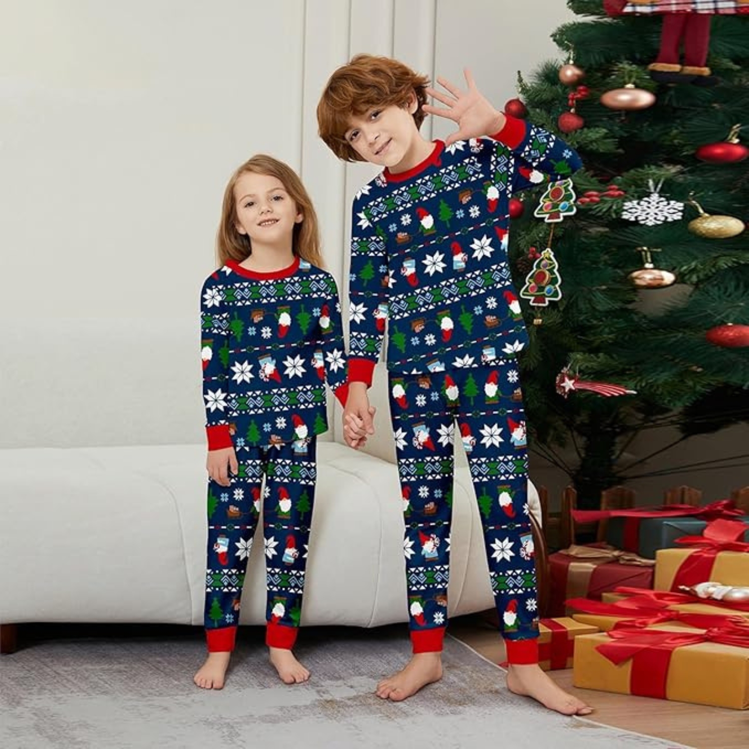 Santa Gnome And Snowflake Pattern Family Matching Christmas Pajama Set
