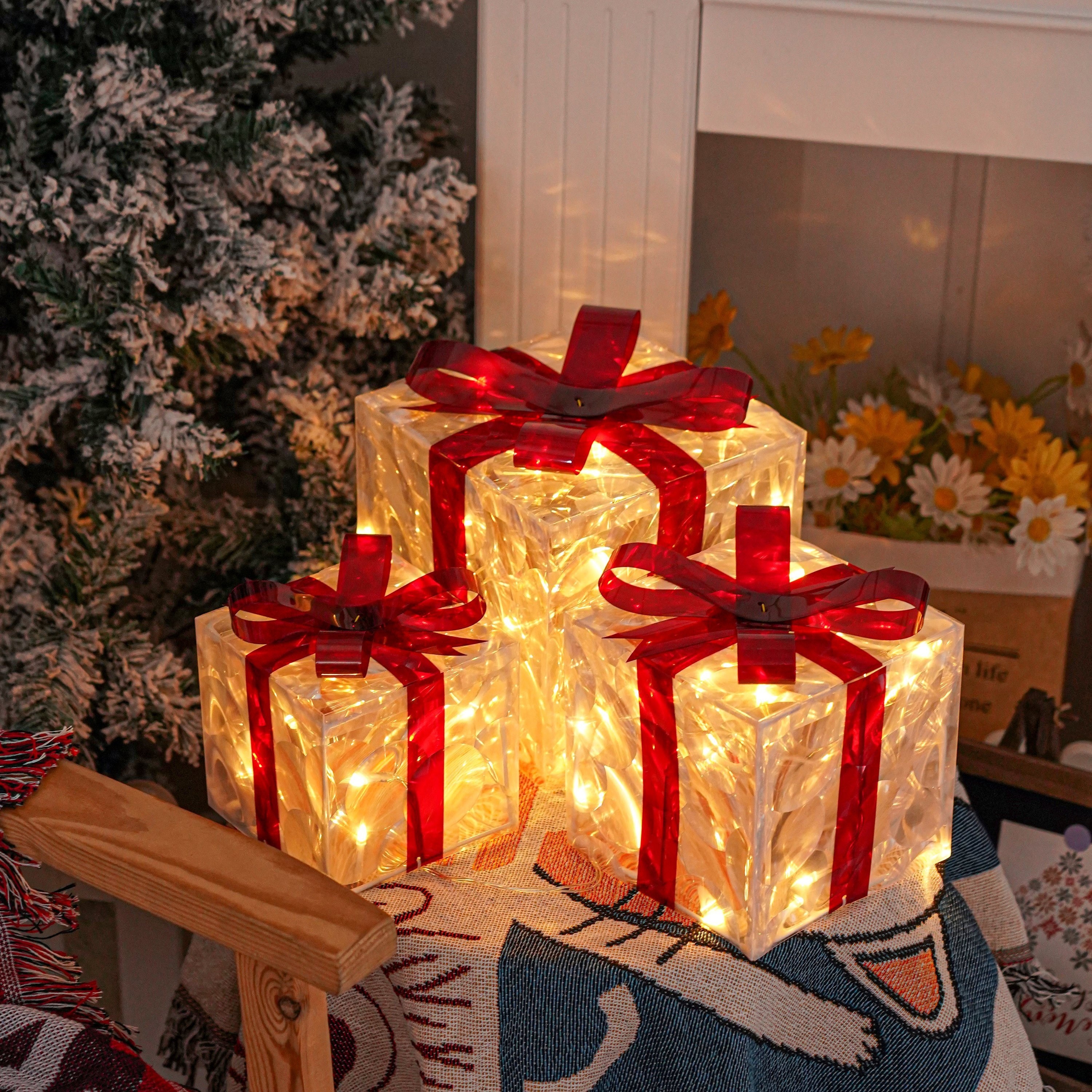 LED Lighted Gift Boxes with Decorative Bows for Christmas Tree Display
