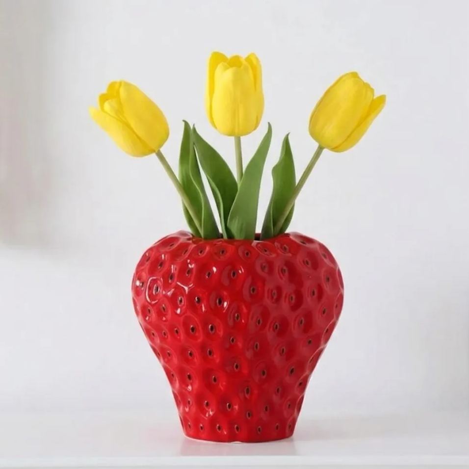 Realistic Handmade Strawberry Resin Planter For Indoor Outdoor Decor Gift