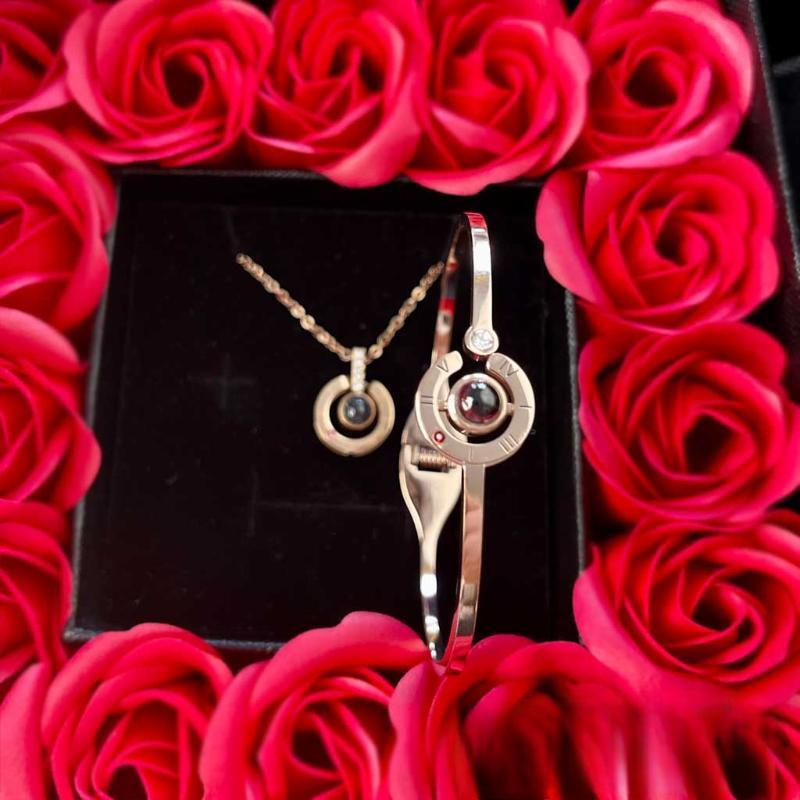 16 Roses Jewelry Box – Romantic Pendant Necklace Gift - Flower Teddy Bear