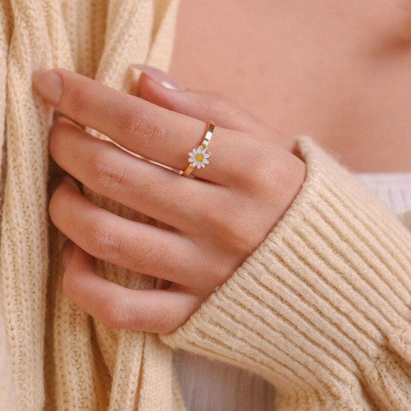 Adjustable Ring – Timeless Gold Plated with Elegance-Flower Teddy Bear