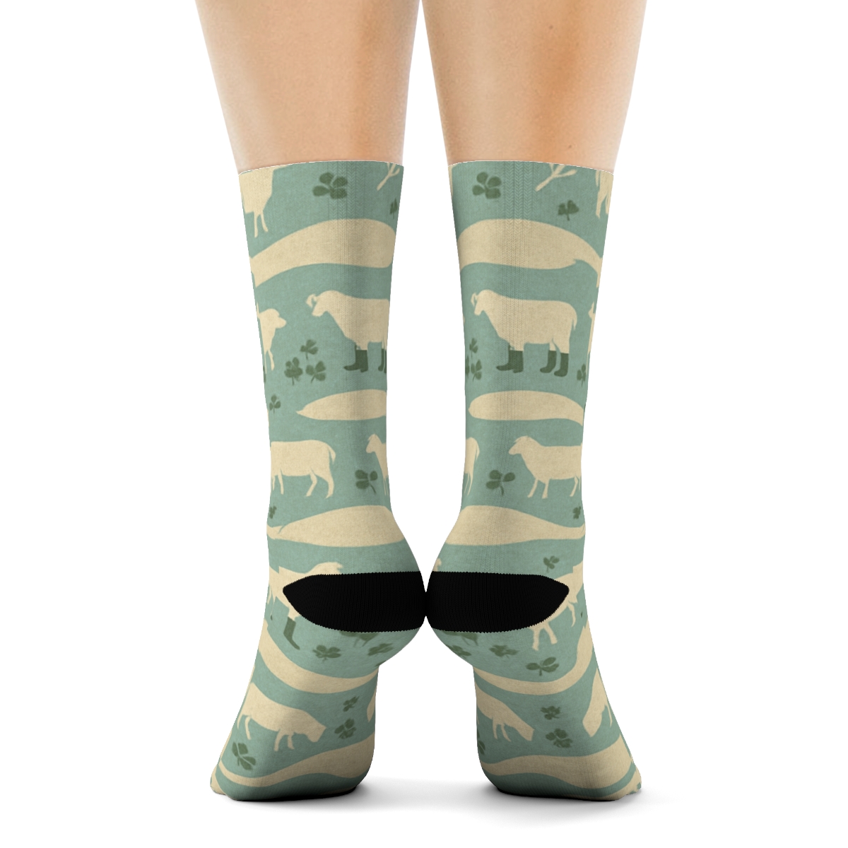 Sheep-Crafted Fence Band Panorama soft everyday crew socks