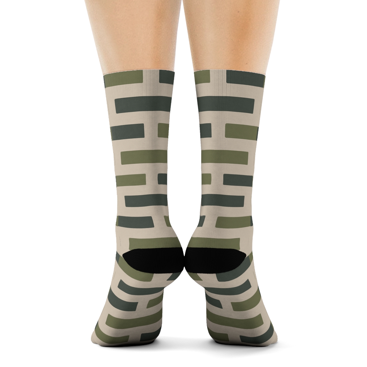 Staggered Beam Lines soft everyday crew socks