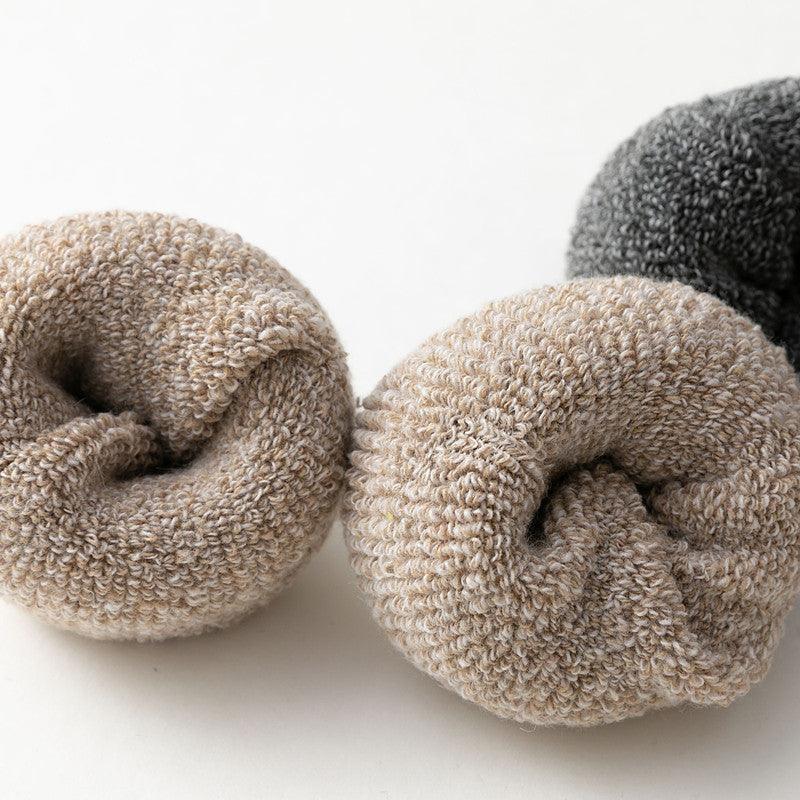 5 Pairs Retro Style Cotton Socks – Warmth and Vintage