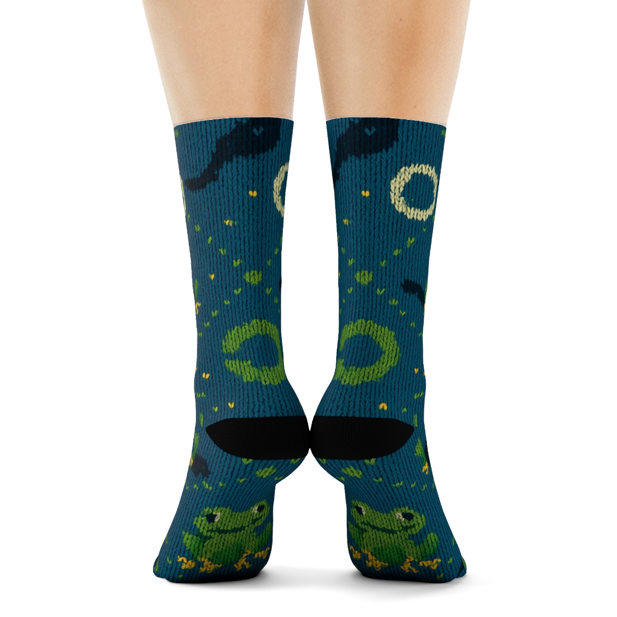 Knit Illusion Pond Tiles Frog premium sports crew socks