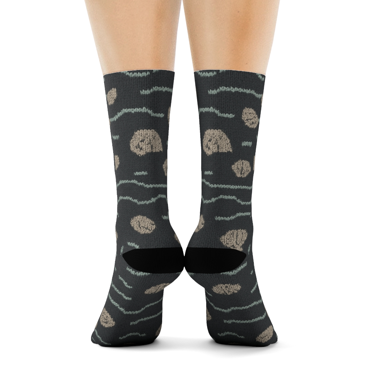 Low Tide Linework soft everyday crew socks