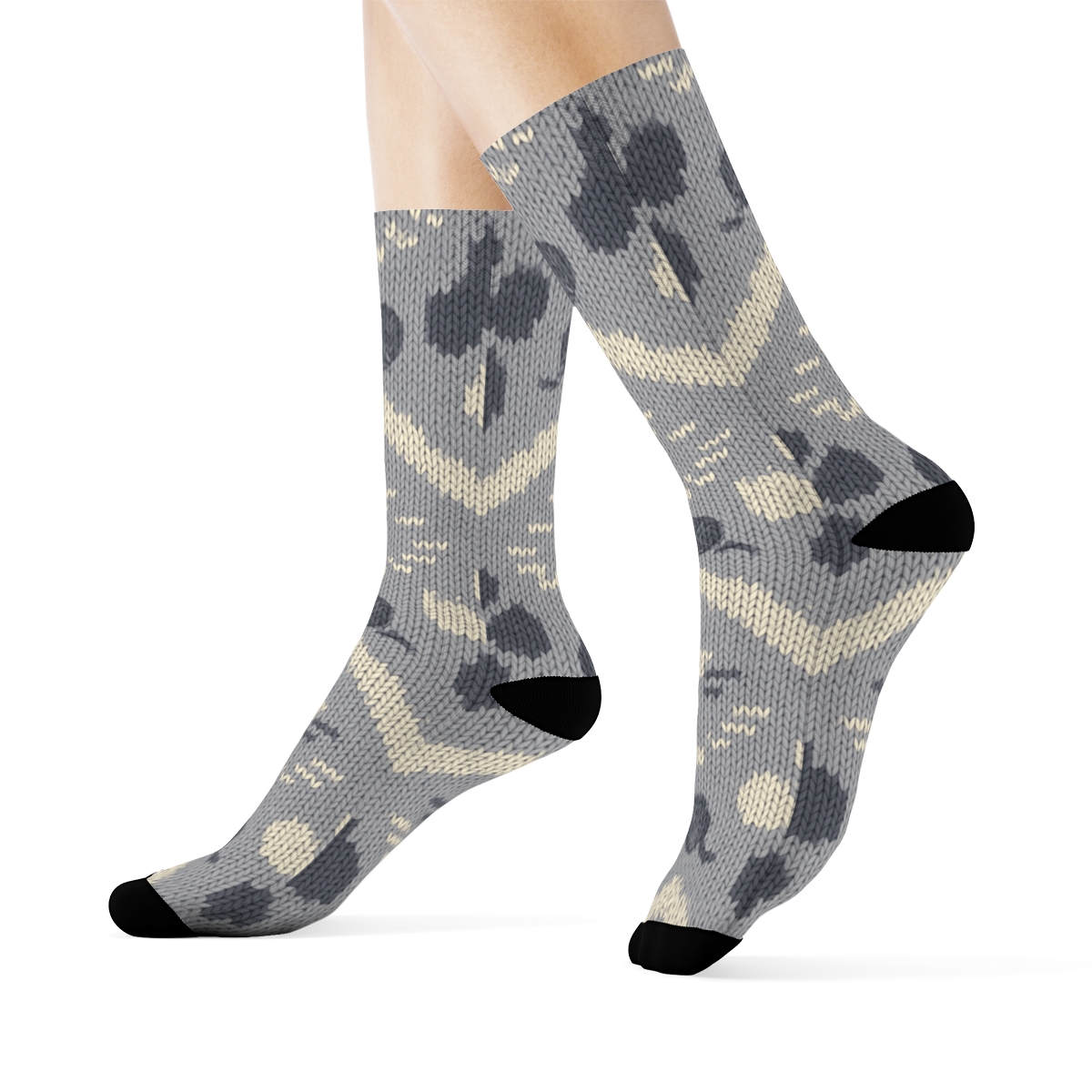 Knitted Illusion Cat Paw Chevron trendy patterned crew socks