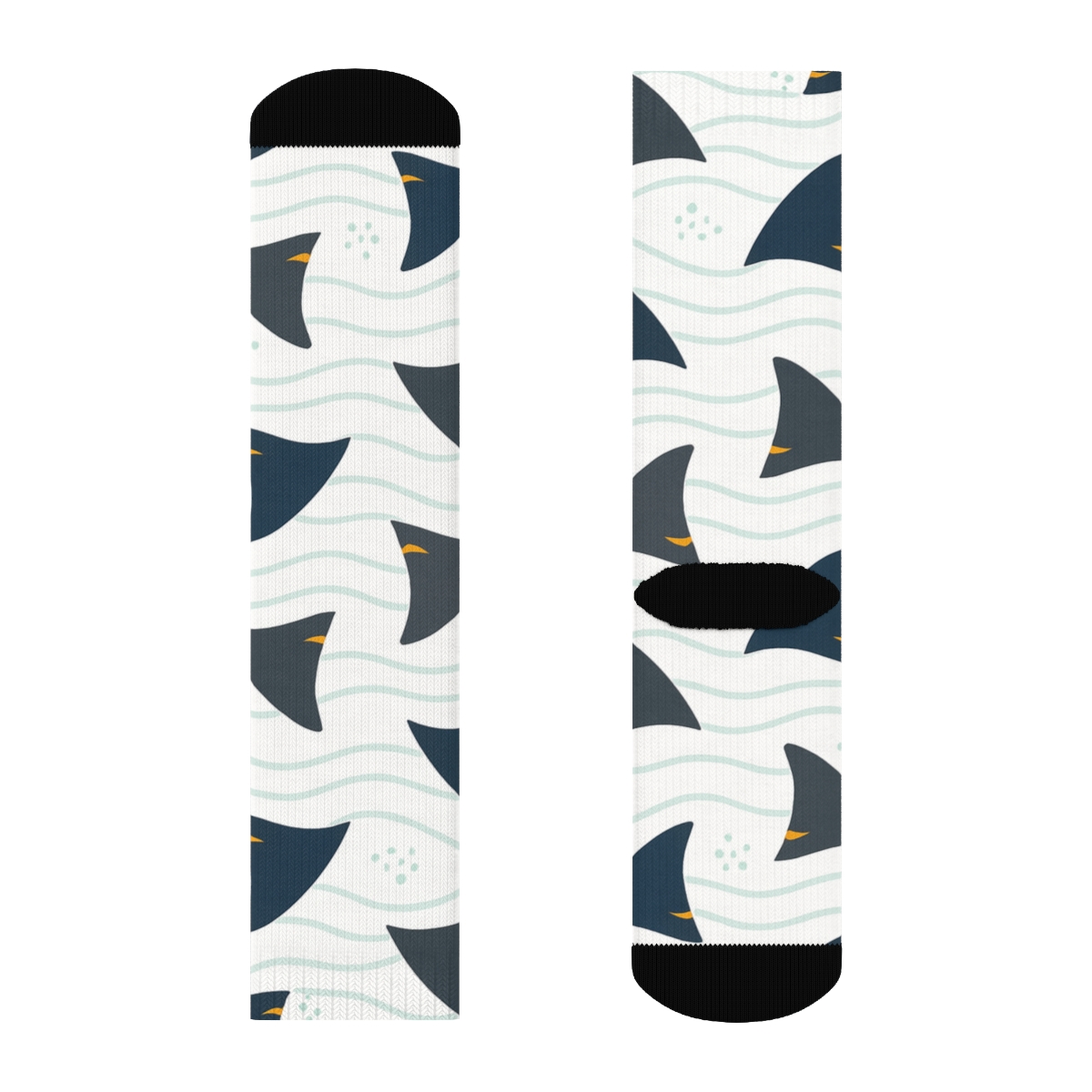 Ocean Currents With Shark Fin Parade soft everyday crew socks