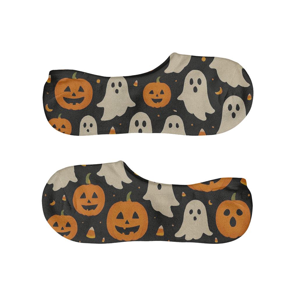 Pumpkin And Ghost Alternating Grid On Black Background comfortable low-cut socks