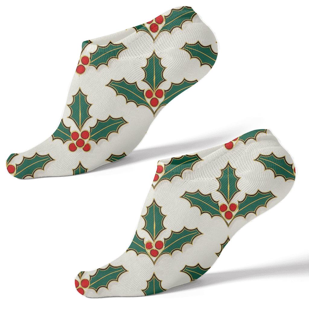 Holly Chevron Scatter On Ivory trendy patterned ankle socks