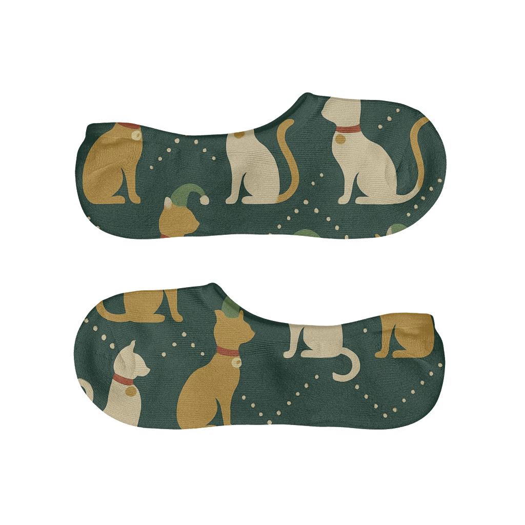 Merry Cat Ornament Chevron On Pine personalized no-show socks