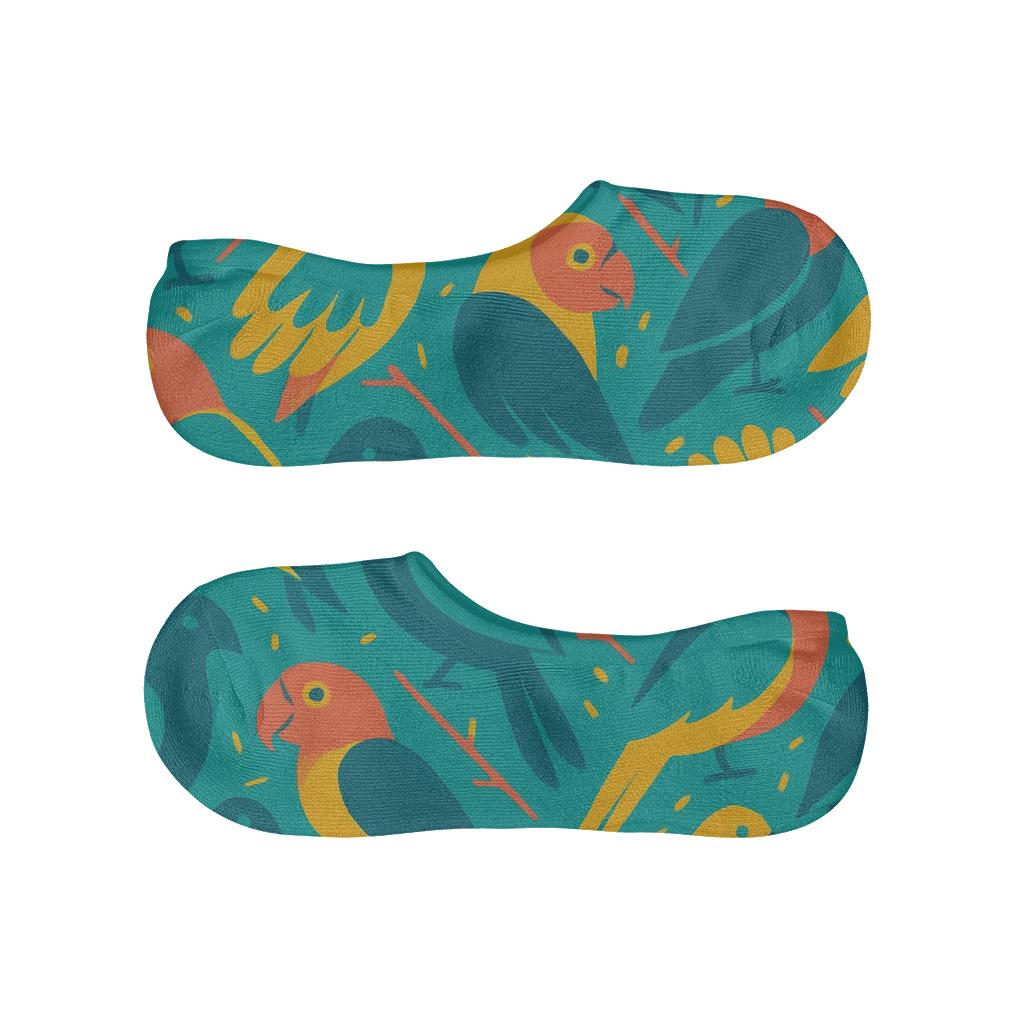Parrot Plumage Chevron On Tropical Teal low cut no-show socks