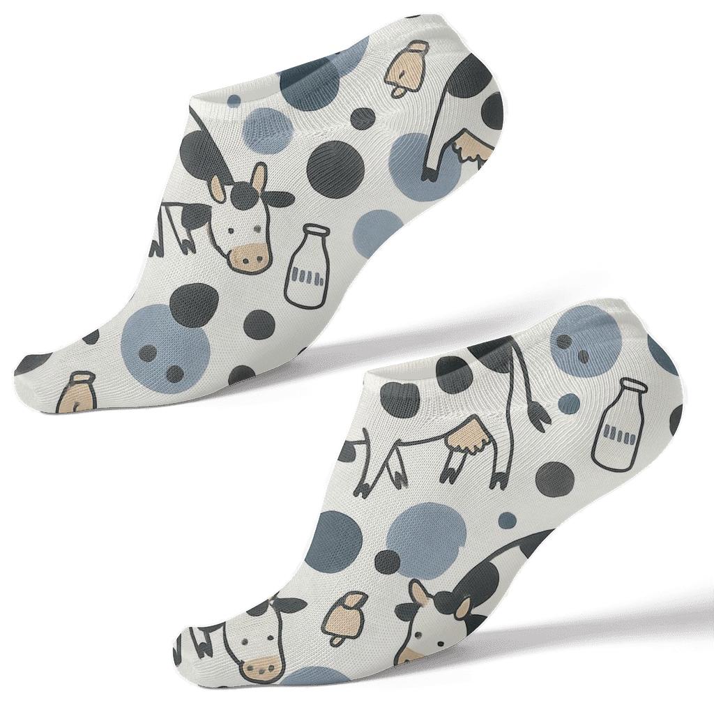 Playful Grazing Cluster Scatter trendy patterned ankle socks