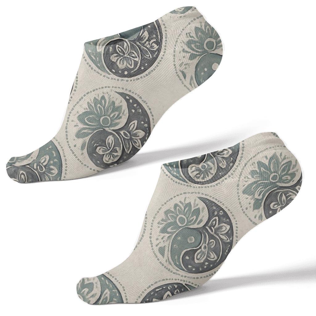 Radial Duality Mandala On Soft Ivory stylish athletic ankle socks