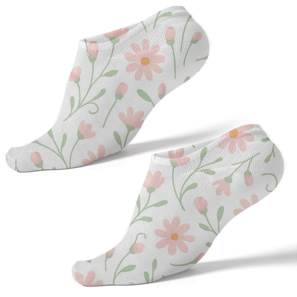 Daisy Scatter On White Field comfortable cotton ankle socks