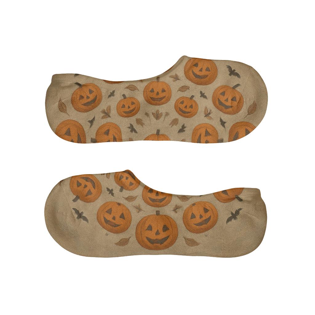 Jack O Lantern Cluster On Neutral Background comfortable low-cut socks
