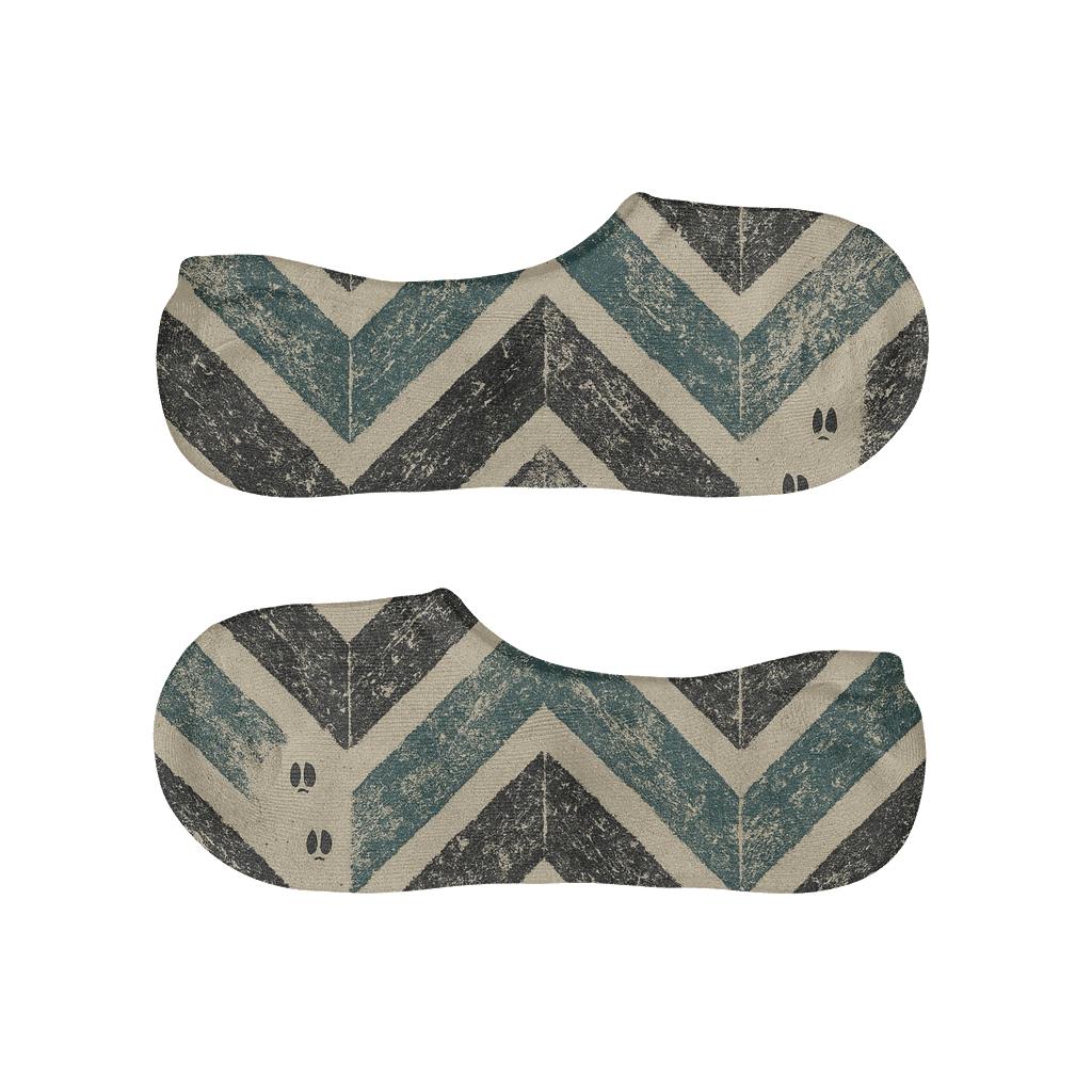 Fragmented Stripe Chevron Field anti-slip no-show socks