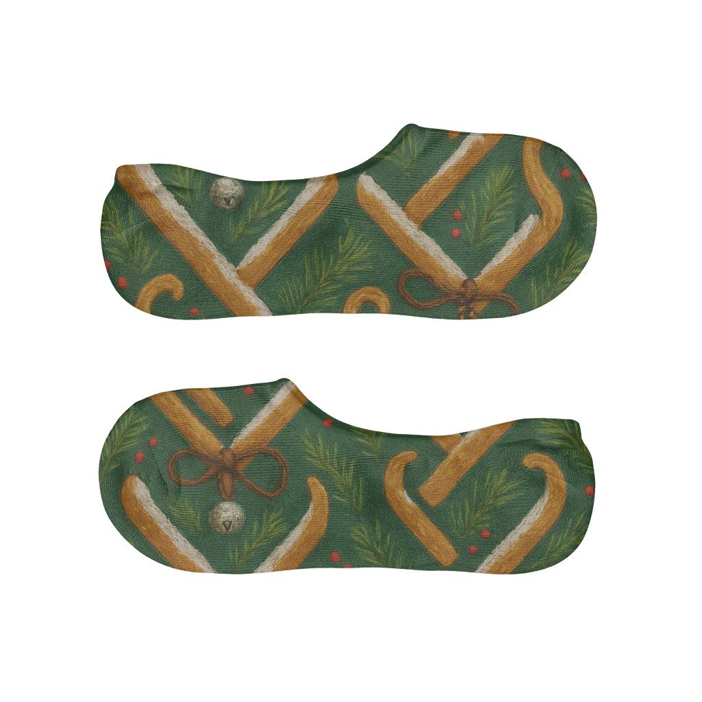 Wooden Runner Pattern With Sleigh Accent trendy no-show sock styles