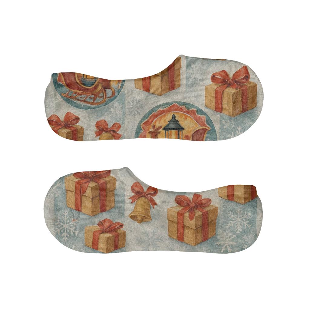 Lantern Lit Traveling Sleigh Design anti-slip no-show socks