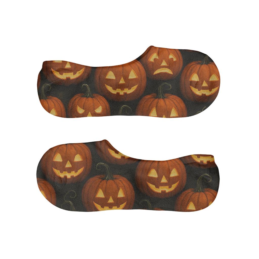 Glowing Pumpkin Tessellation On Black Background soft cotton no-show socks