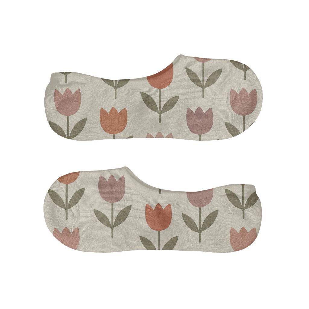Minimal Tulip Bands On Warm Cream low cut no-show socks