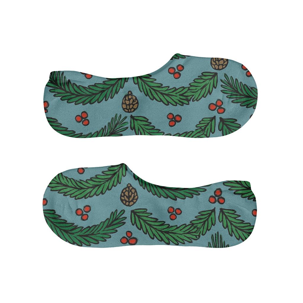 Golden Garland With Evergreen Branches Repeat soft cotton no-show socks