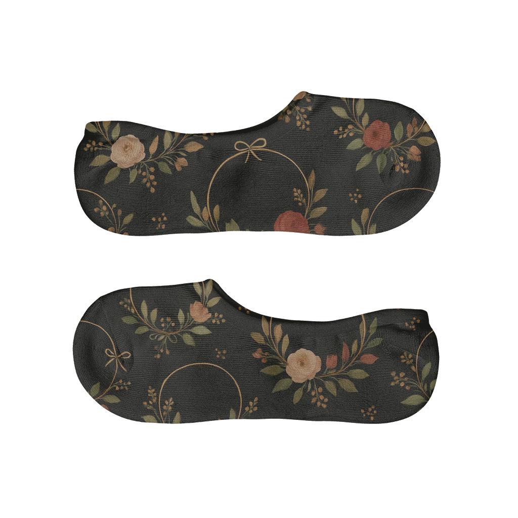 Floral Hoop Wreath Edition Scatter On Soft Black anti-slip no-show socks