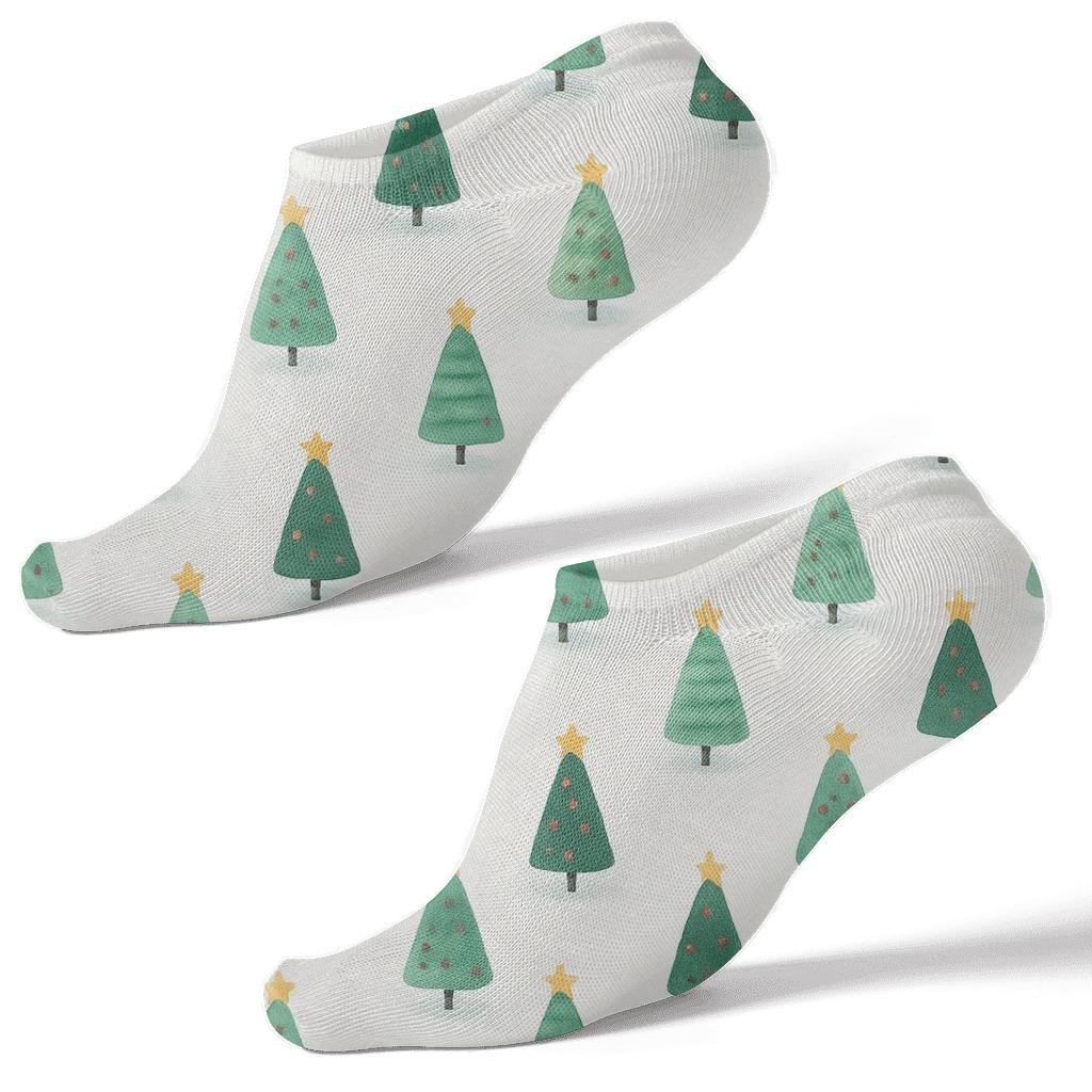 Snowfield Christmas-Tree Miniature Scatter On White trendy patterned ankle socks