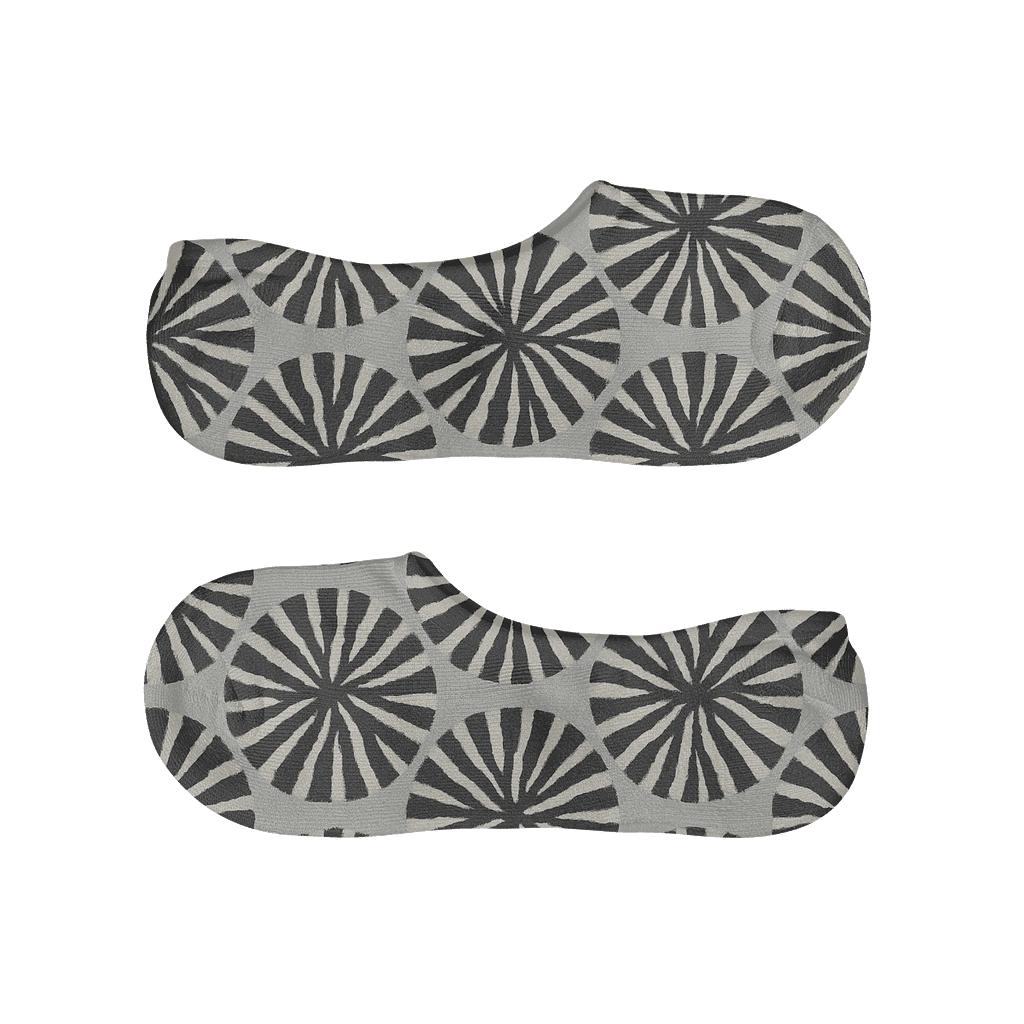 Radial Zebra Stripe Sunbursts anti-slip no-show socks