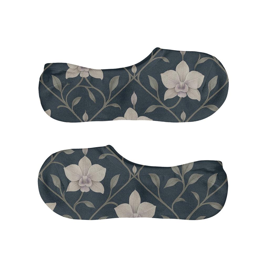 Orchid Garland Lattice On Ink Blue low cut no-show socks