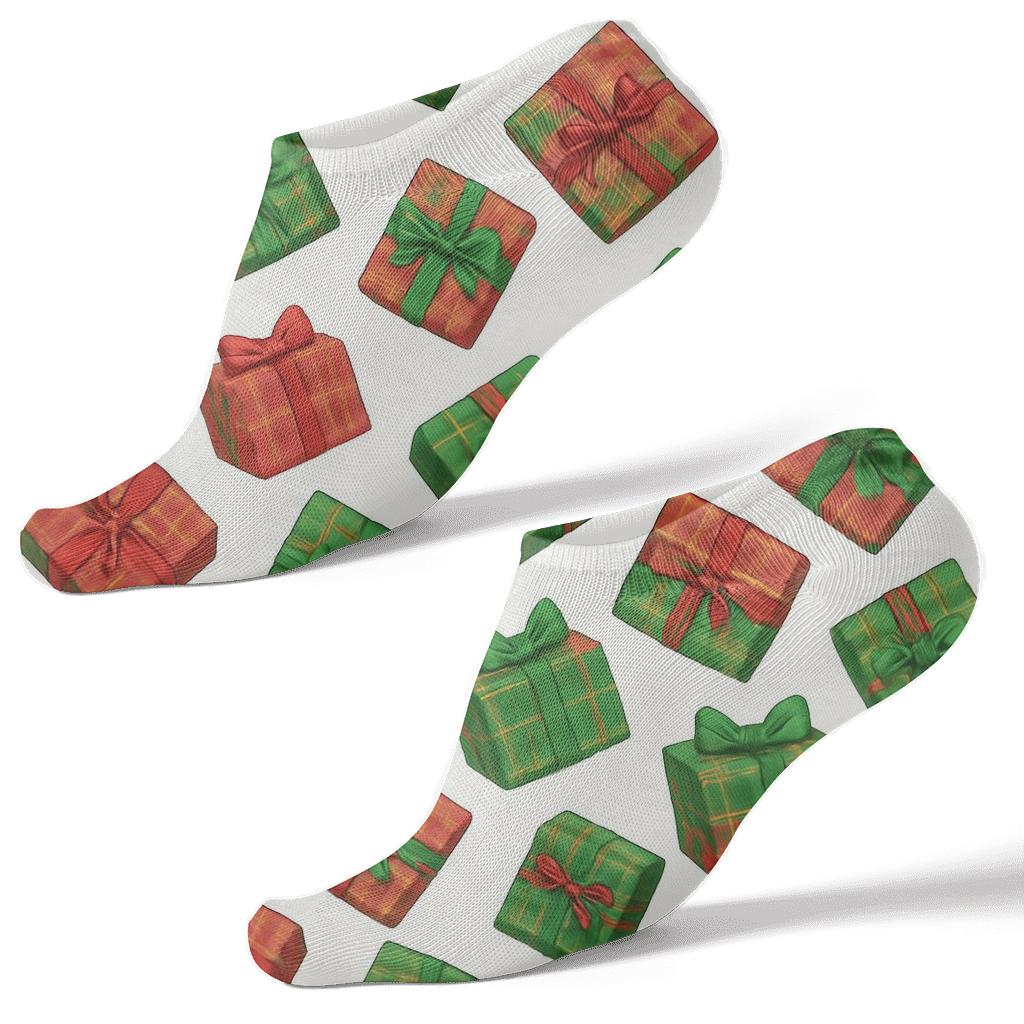 Plaid Holiday Gift Box Scatter On White unique graphic ankle socks