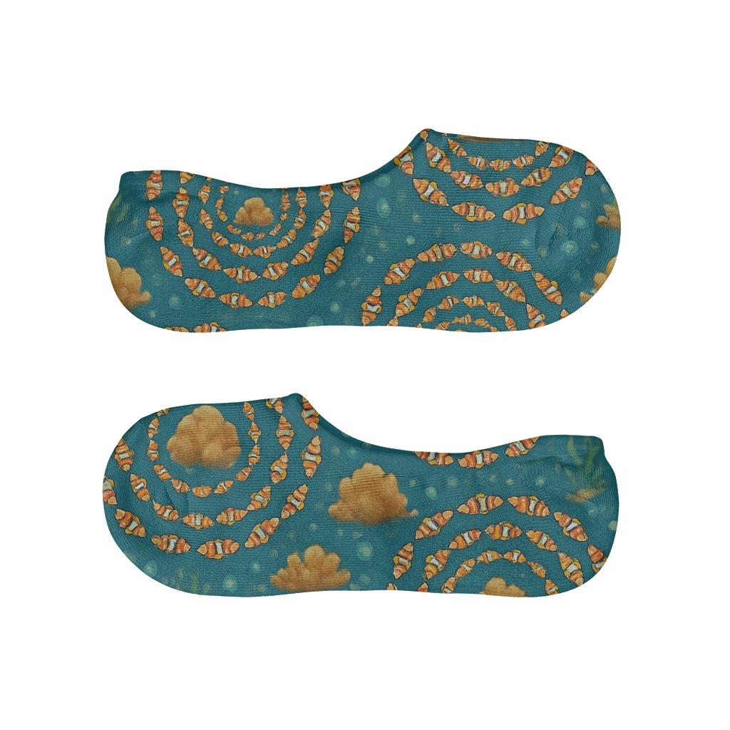 Fish-Patterned Coral Carousel trendy no-show sock styles