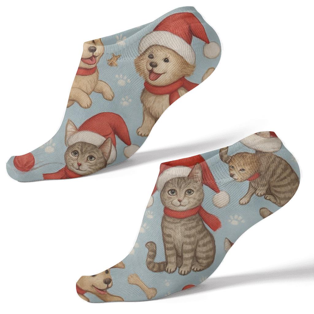 Holiday Pets In Santa Hats Scatter On Snow comfortable cotton ankle socks