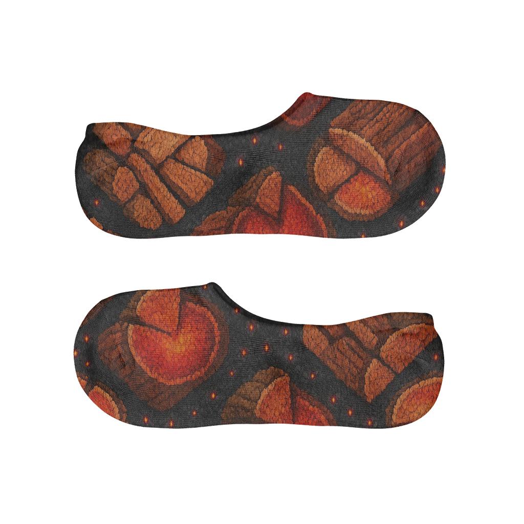 Heart-Ember Log Mosaic On Charcoal Night breathable no-show socks