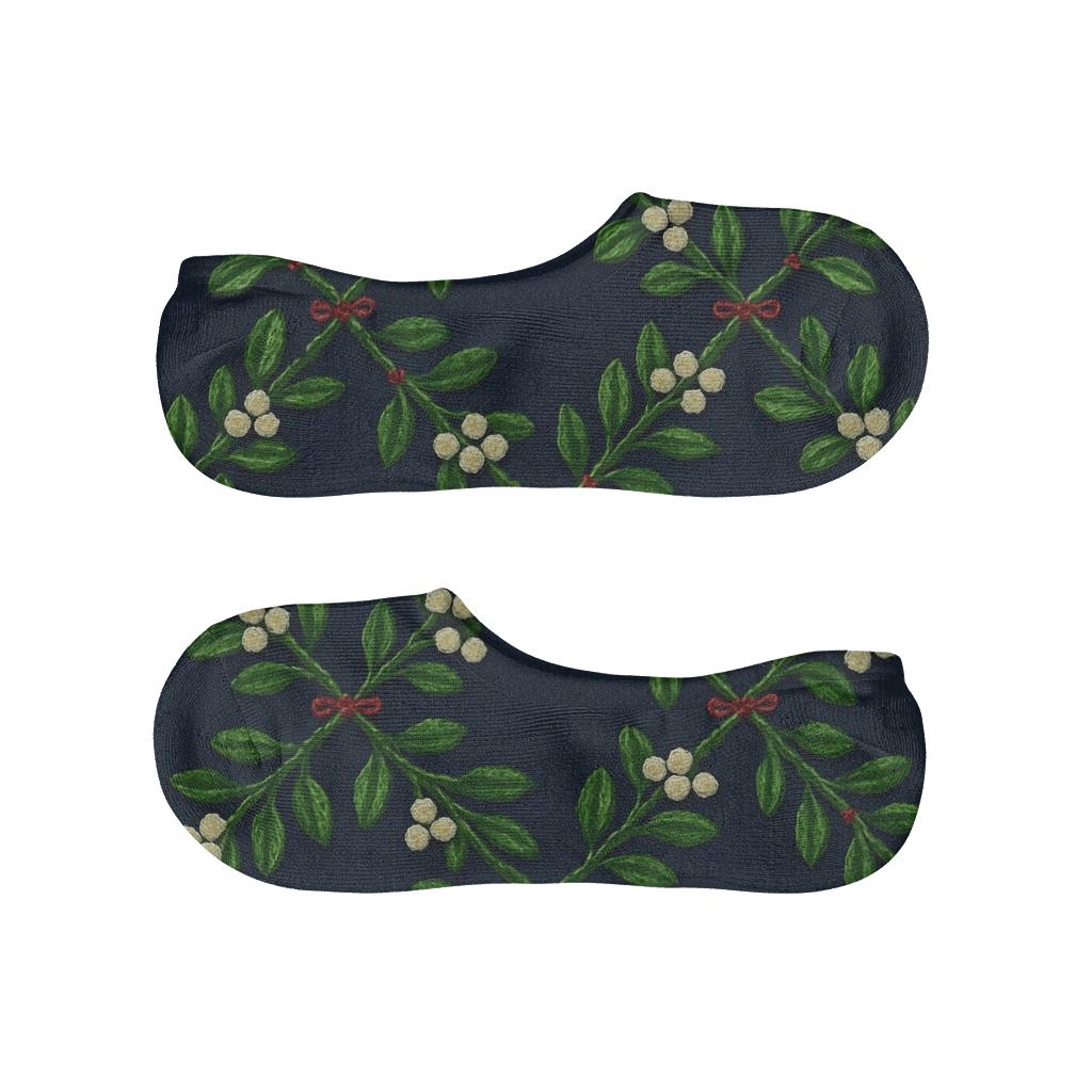 Mistletoe Garland Lattice On Midnight Ground trendy no-show sock styles