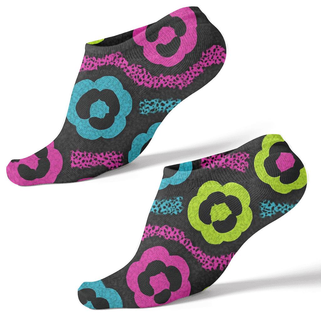 Neon Edge Rosette Bands On Deep Charcoal comfortable cotton ankle socks