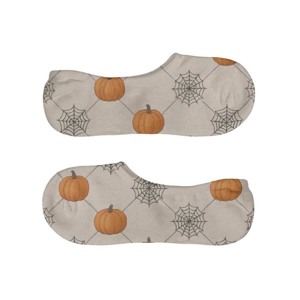 Pumpkin And Web Diamond Lattice On Neutral Background soft cotton no-show socks