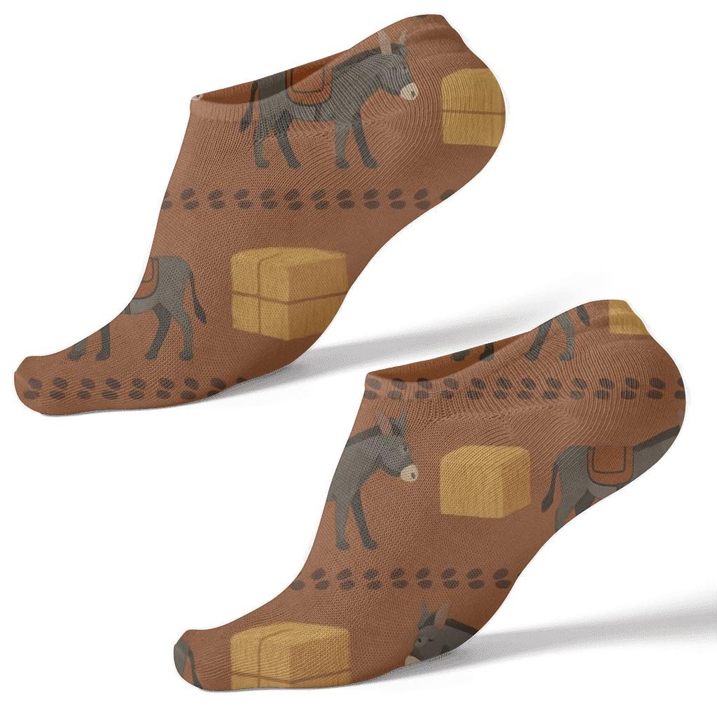Pasture Rhythm Donkey-Pattern Band trendy patterned ankle socks