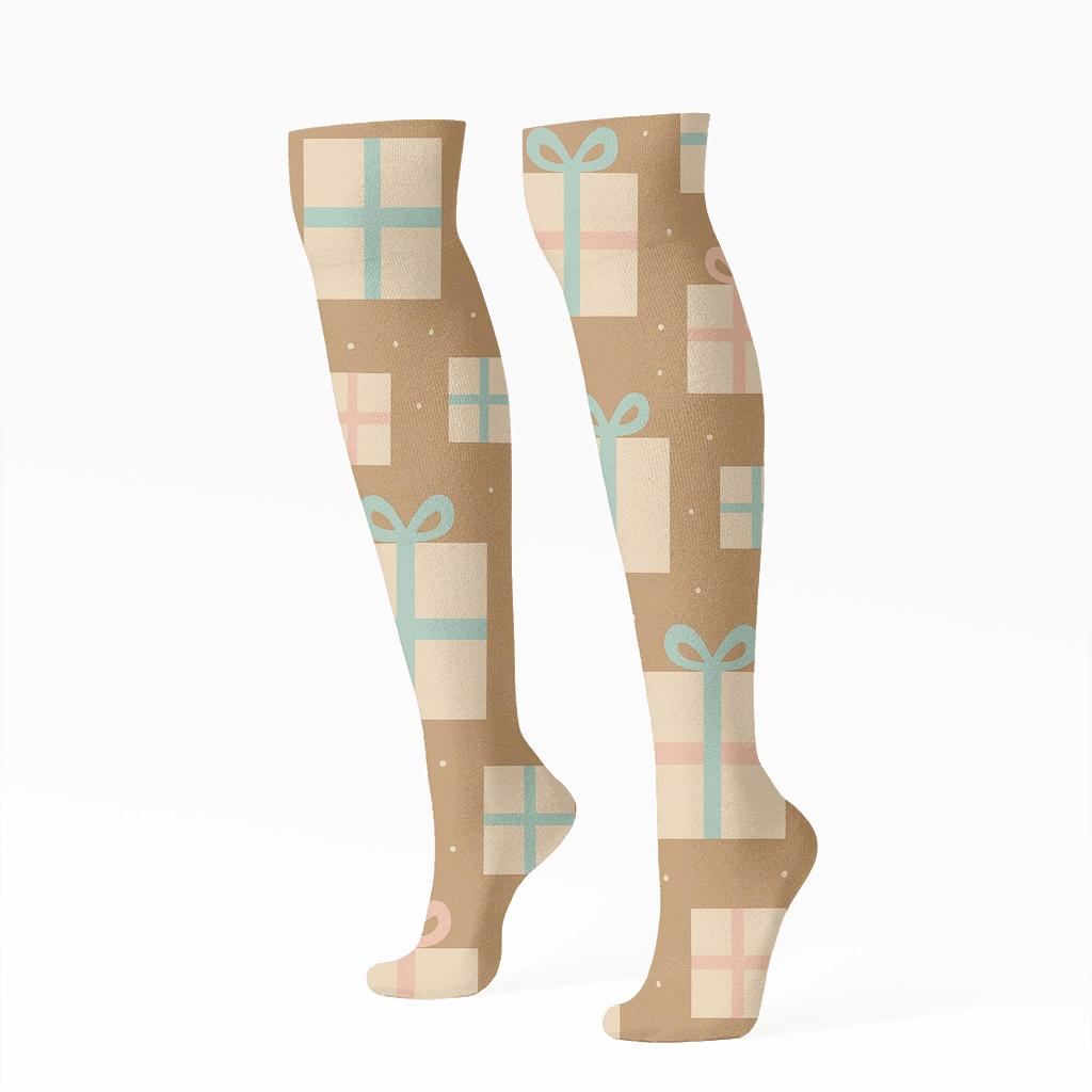 Kraft Courtyard Of Gift Boxes Presents Edition soft everyday knee-high socks