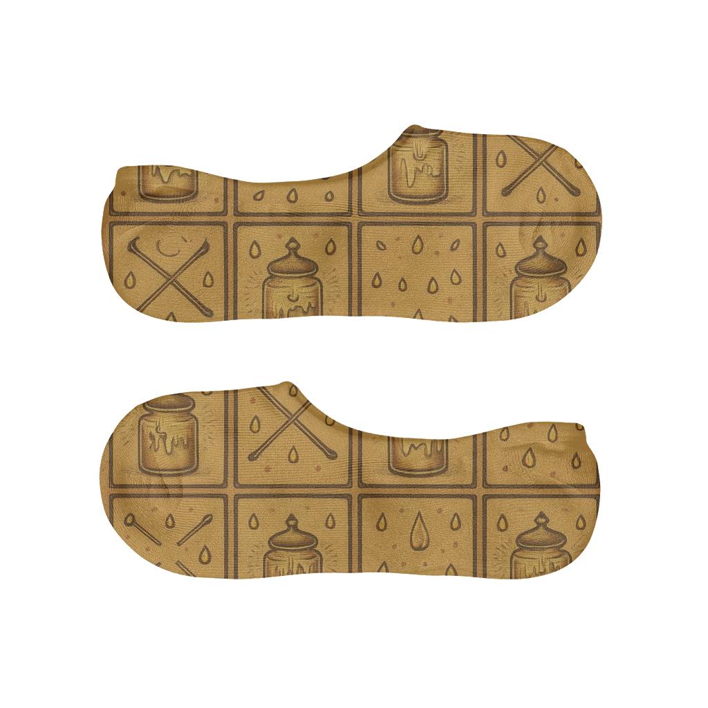 Candlelit Apothecary Label Grid comfortable invisible socks