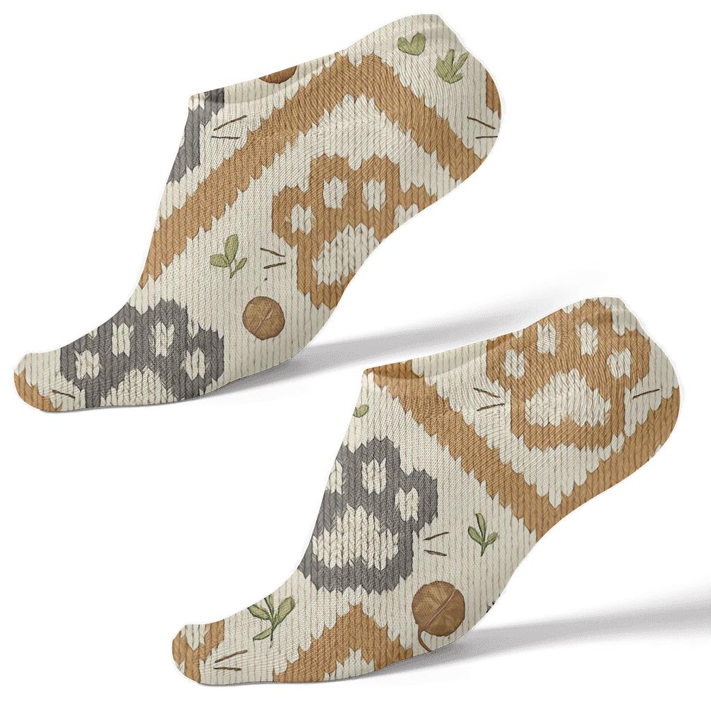 Knitted-Illusion Cat Paw Chevron On Warm Cream custom ankle socks
