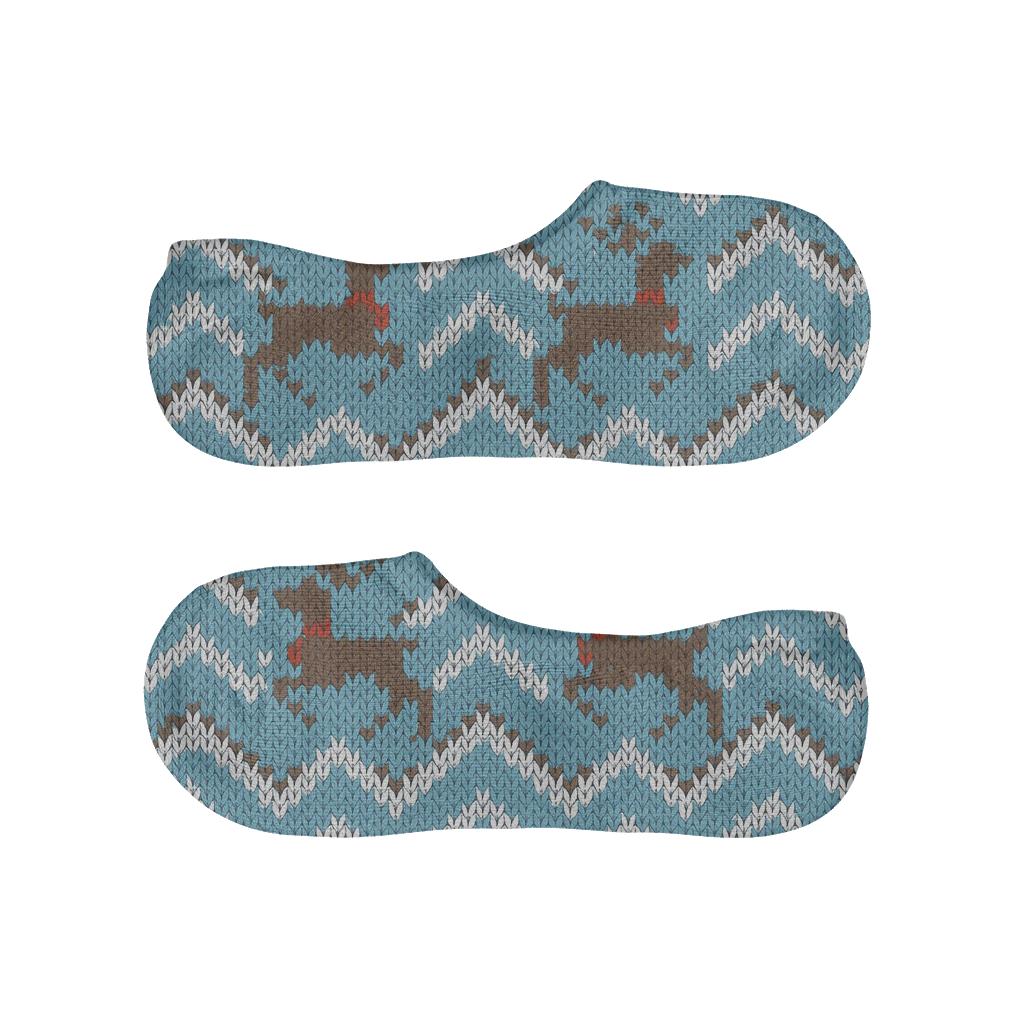 Hoofprint Chevron Pattern With Reindeer Charm comfortable invisible socks