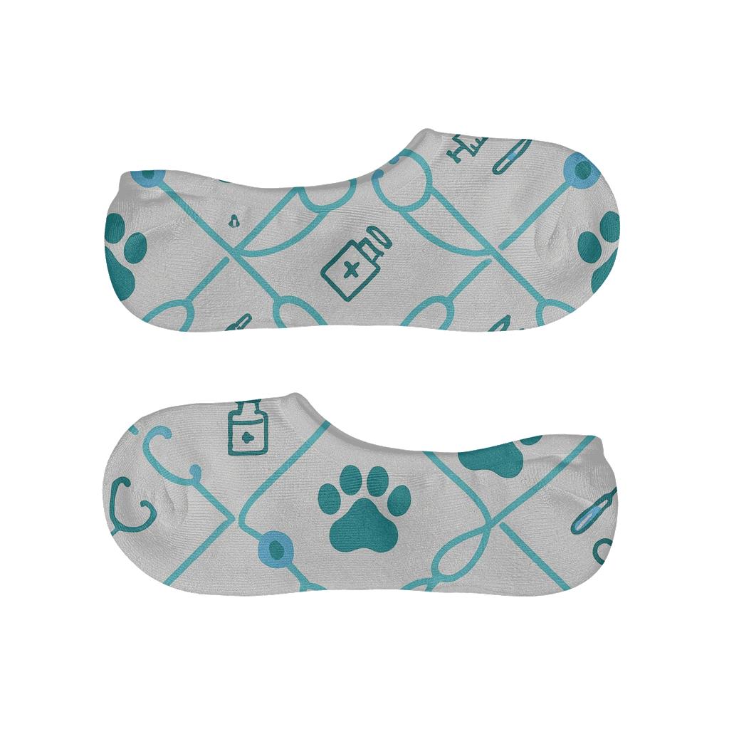 Paw And Stethoscope Lattice, Veterinarian Edition anti-slip no-show socks