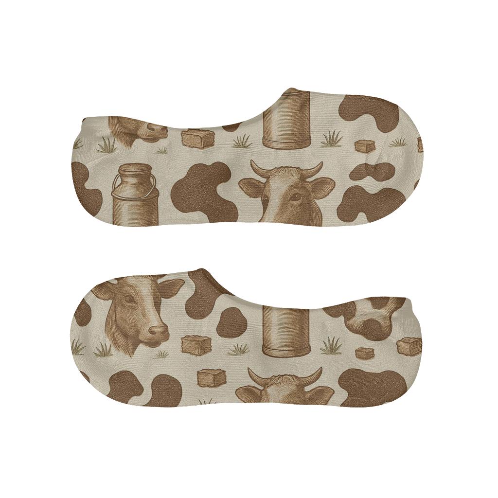 Vintage Pasture Study With Cow Motif breathable seamless no-show sockscustom no-show socks