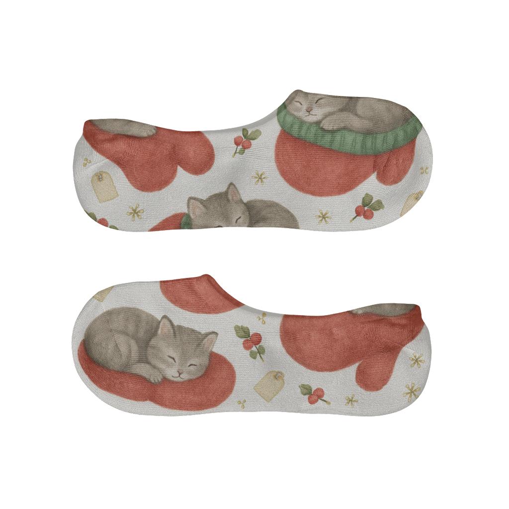 Snowy Cat Mitten Grid On White Background trendy no-show sock styles