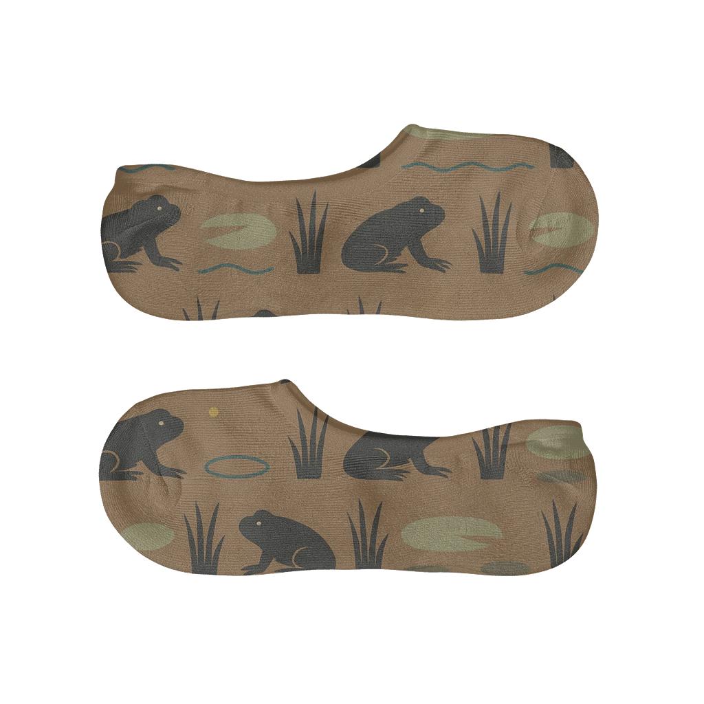Pond Field With Frog Silhouette Bands anti-slip no-show socks