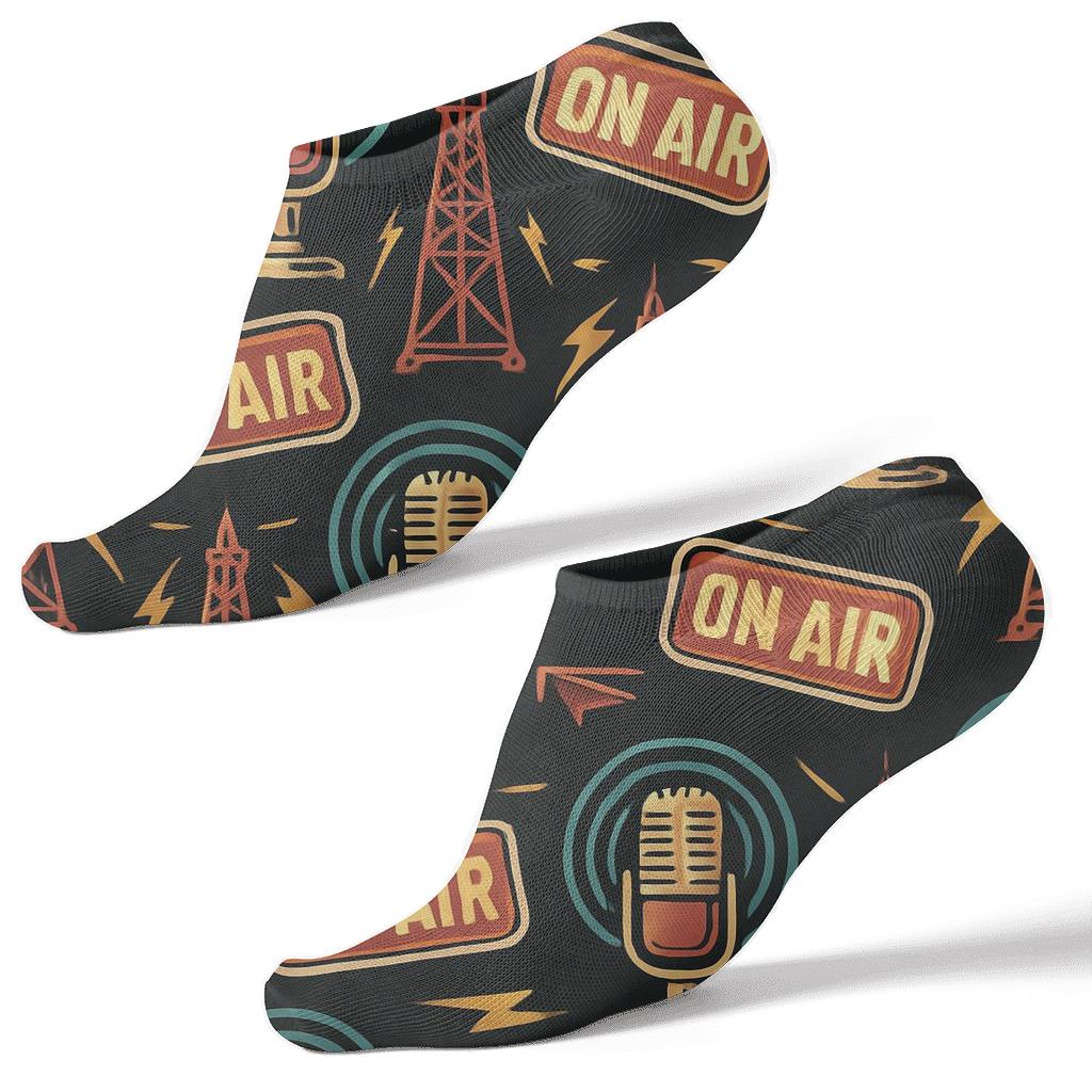 Vintage Broadcasting Poster Look Radio Host Wave Parade premium sports ankle socks
